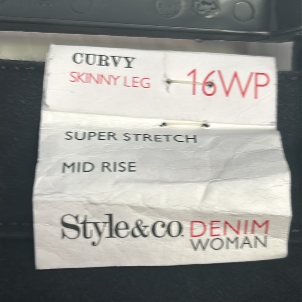 NWT Style & Co. black curvy skinny jeans size 16W petite - Picture 5 of 6